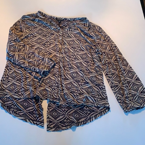 Lucky Brand Tops - Lucky Brand Geometric, V- Neck Top